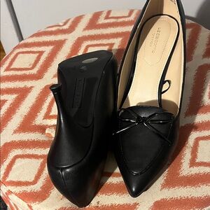 Liz Claiborne Black Heeled Shoes, NEW no box never worn too wide for me! Size 9W